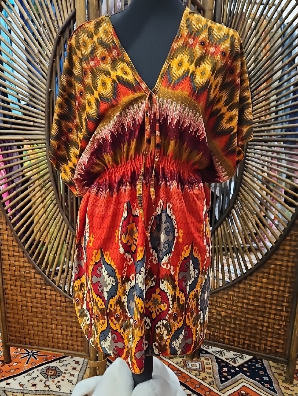 VTG Metropolitan Vibrant Multicolor Boho V-Neck Blouse. Size XL